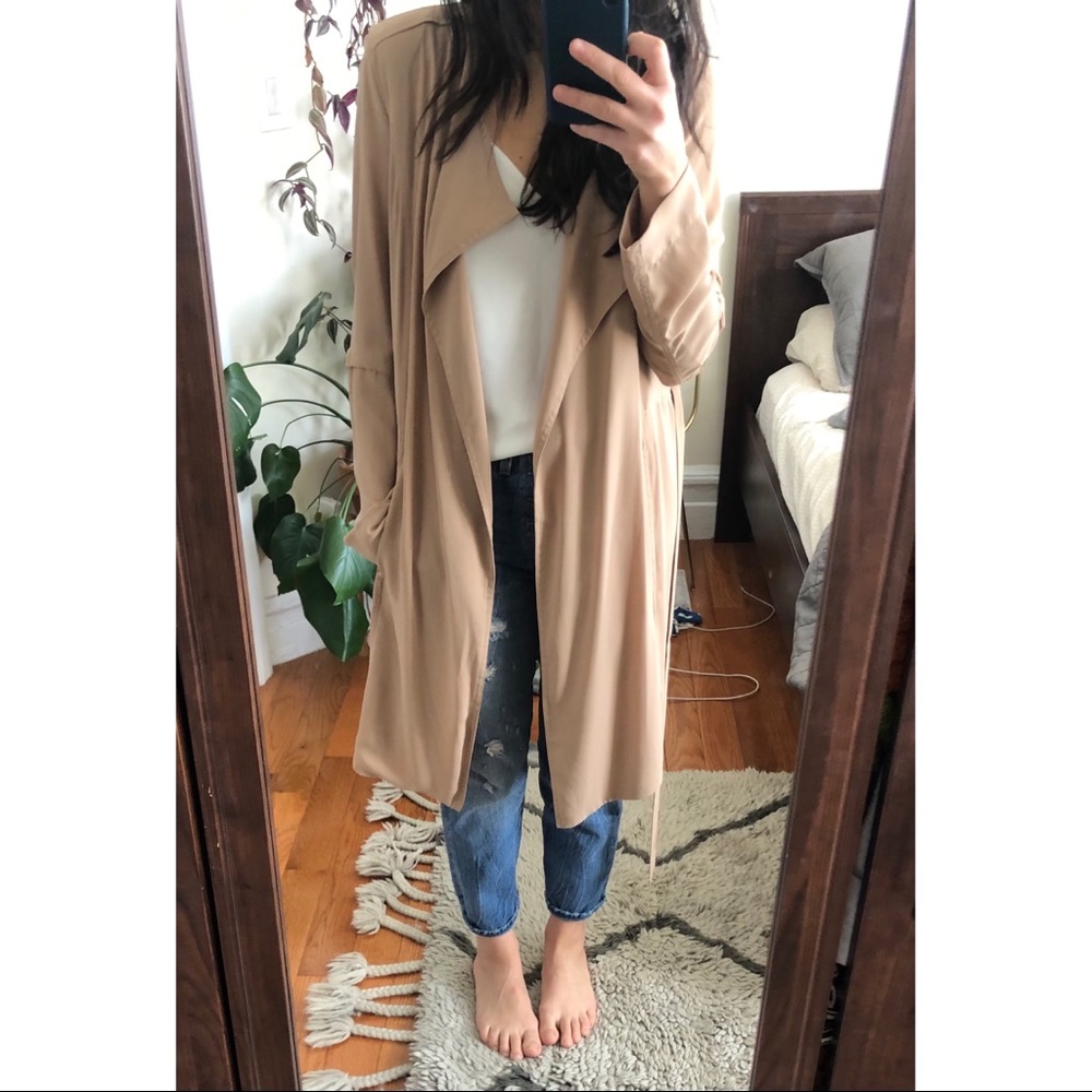 Babaton Maximo Lightweight Trench